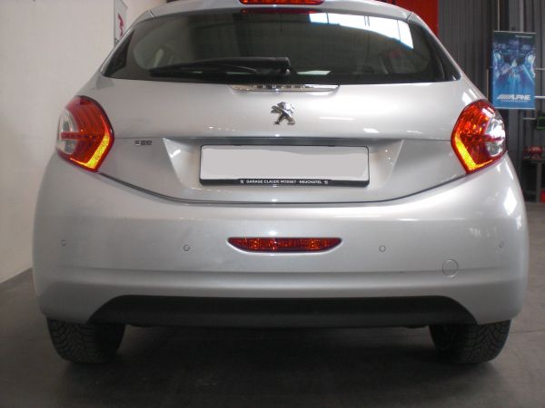 Radars de recul sur Peugeot 208